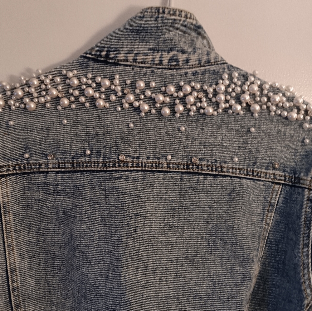 Jean Jacket w/Pearls - Picture 4 of 4